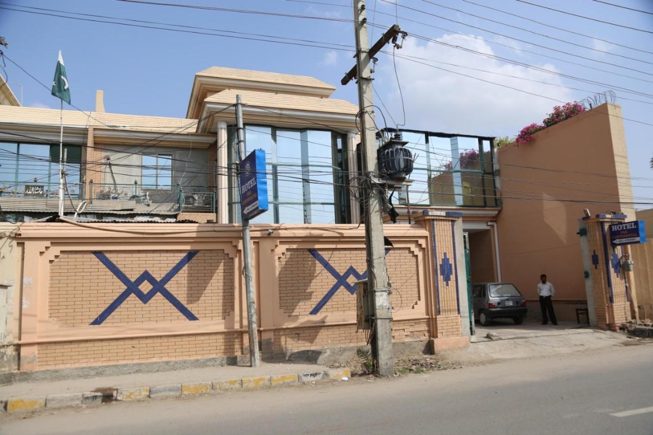 Hotel Pak Continental Multan Exteriör bild