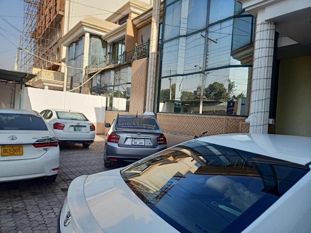 Hotel Pak Continental Multan Exteriör bild
