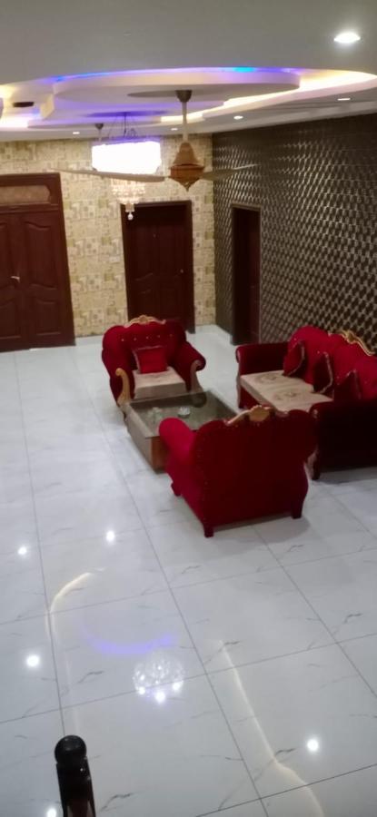 Hotel Pak Continental Multan Exteriör bild